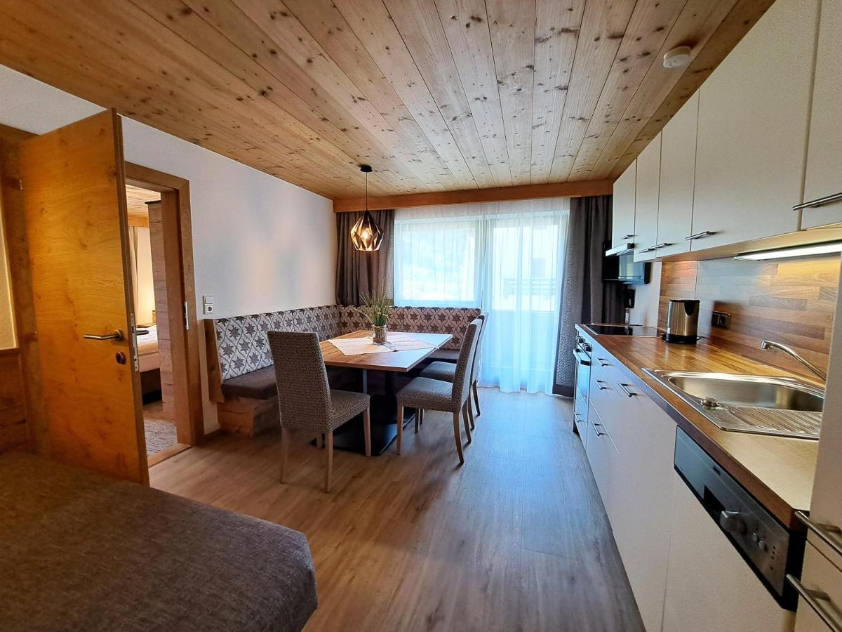 Gastehaus Hochmuth Apartman Mayrhofen Kültér fotó